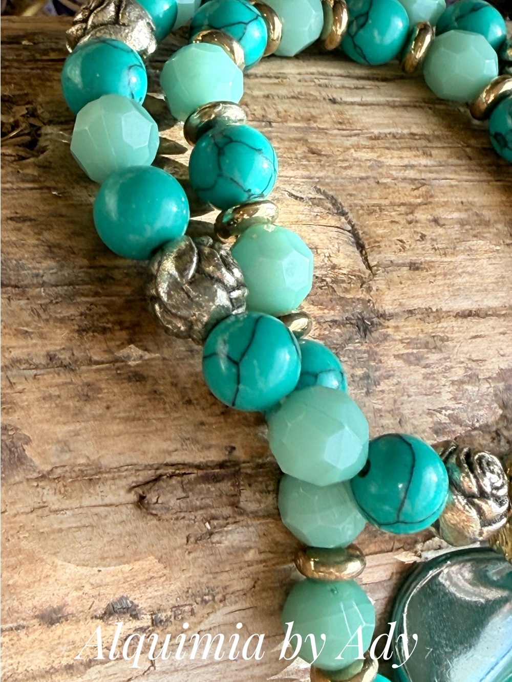 Green silver + Gold Beaded stack Bracelets - Picture 2 of 3